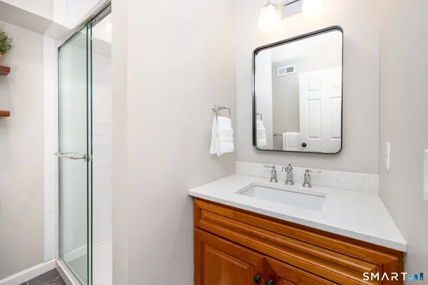 $759,900 | 7 Brenthaven Road, Unit 7, Avon, CT 06001
