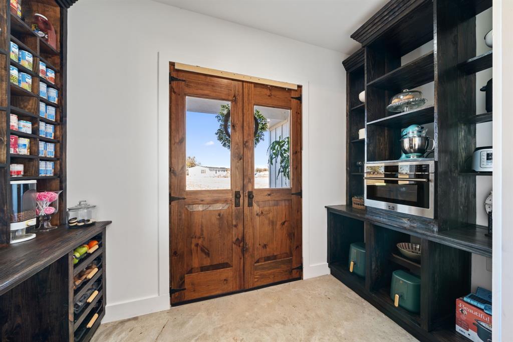 14346 Quail Lane Terrell, TX 75160 - Photo 11 of 40 Pantry