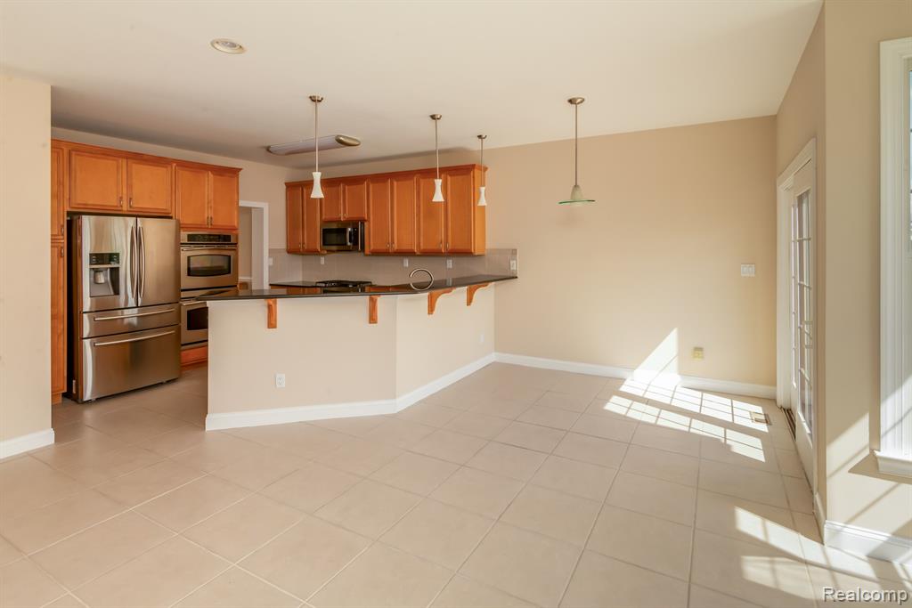 24931 Reeds Pointe Drive Novi, MI 48374 - Photo 11 of 42 Gallery Image 11