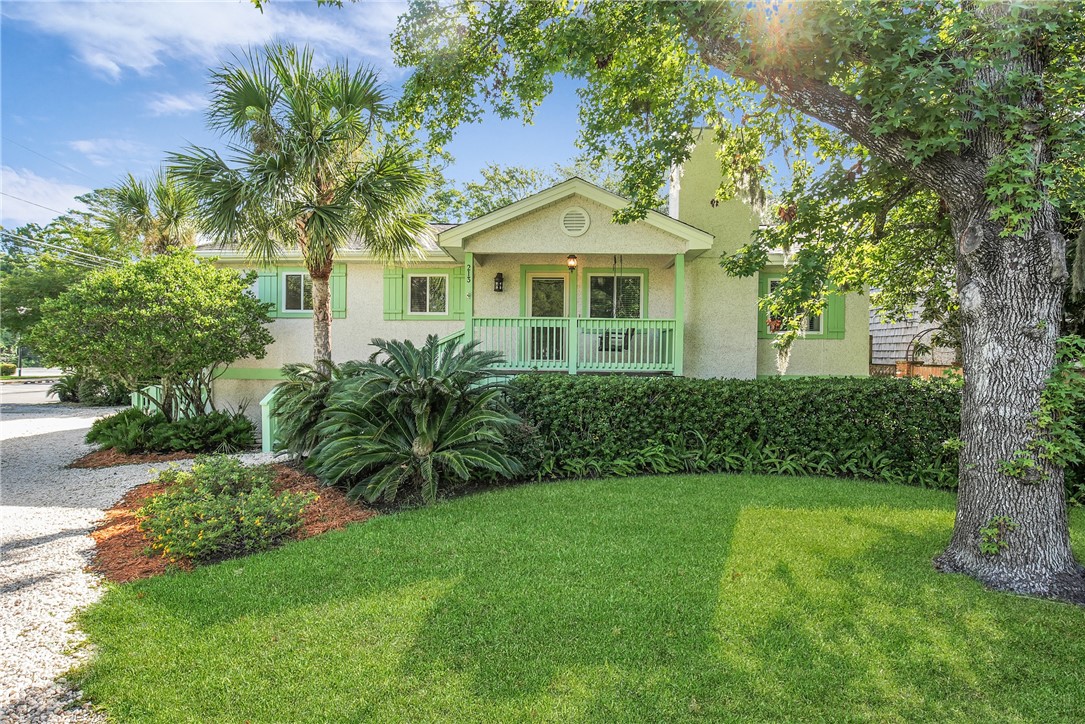 213 Magnolia Avenue St. Simons Island, GA 31522 - Photo 2 of 30