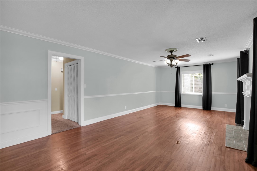 213 Magnolia Avenue St. Simons Island, GA 31522 - Photo 7 of 30