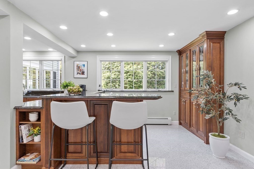 23 Pillings Pond Road Lynnfield, MA 01940 - Photo 7 of 36 Gallery Image 7