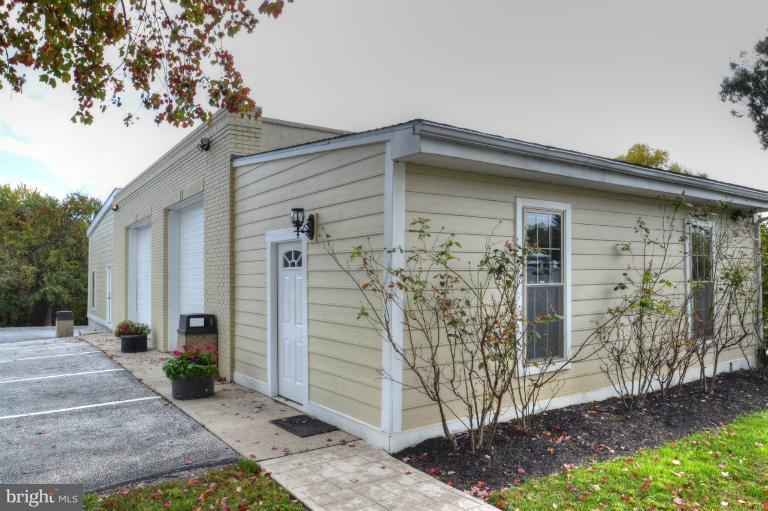 10015 Harford Road Baltimore, MD 21234 - Photo 28 of 30 Exterior (Rear)