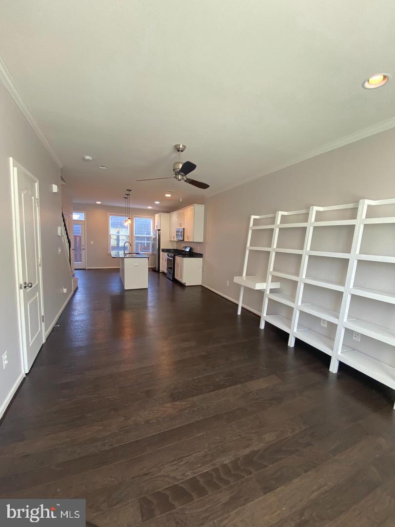 8929 Quarry Road Manassas, VA 20110 - Photo 2 of 25