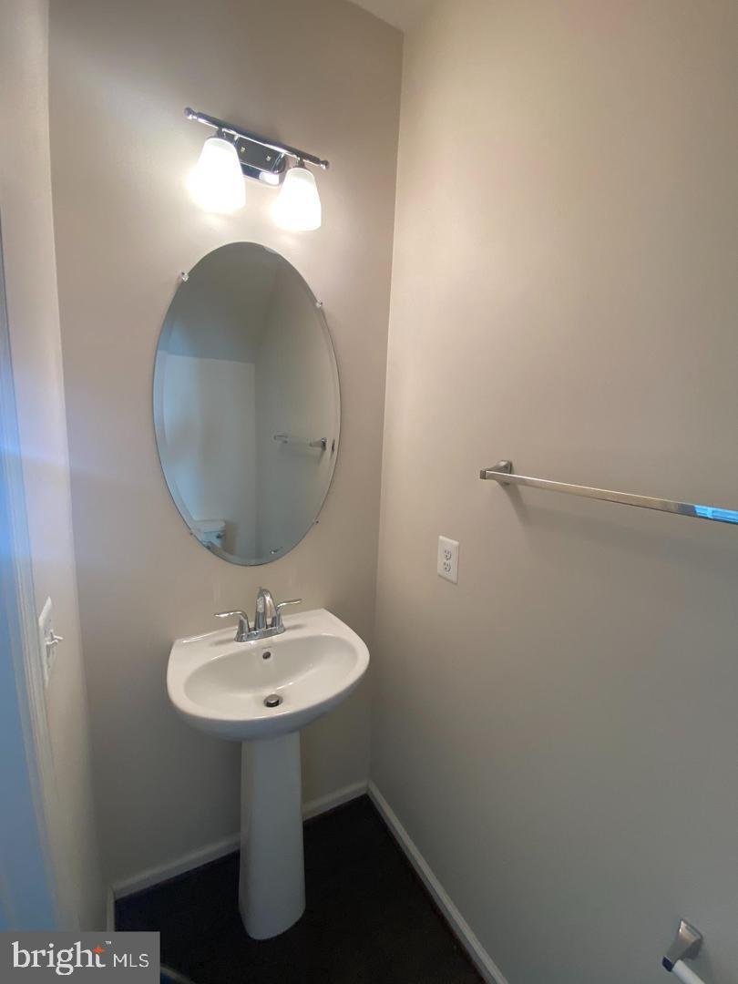 8929 Quarry Road Manassas, VA 20110 - Photo 9 of 25