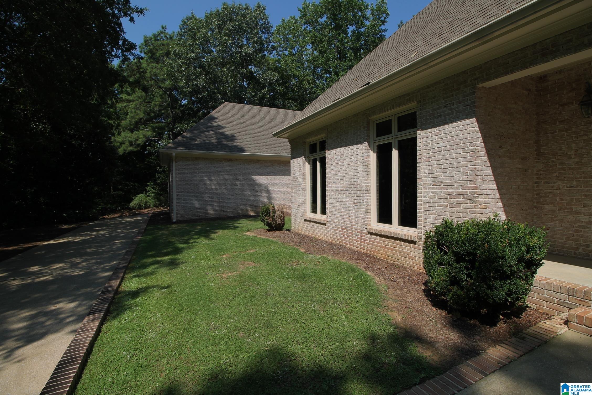 7653 Cottonridge Road Trussville, AL 35173 - Photo 4 of 66