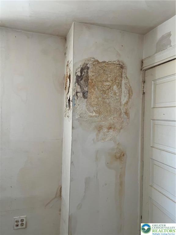 716 Hawthorne Road Bethlehem, PA 18018 - Photo 11 of 20 Gallery Image 11