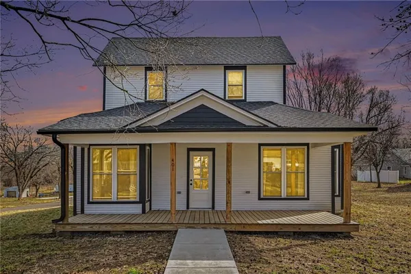 $349,900 | 401 South Clay Street, Gallatin, MO 64640