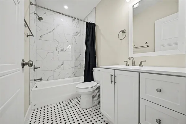 $349,900 | 401 South Clay Street, Gallatin, MO 64640