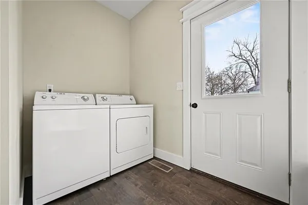 $349,900 | 401 South Clay Street, Gallatin, MO 64640