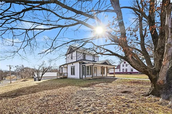 $349,900 | 401 South Clay Street, Gallatin, MO 64640