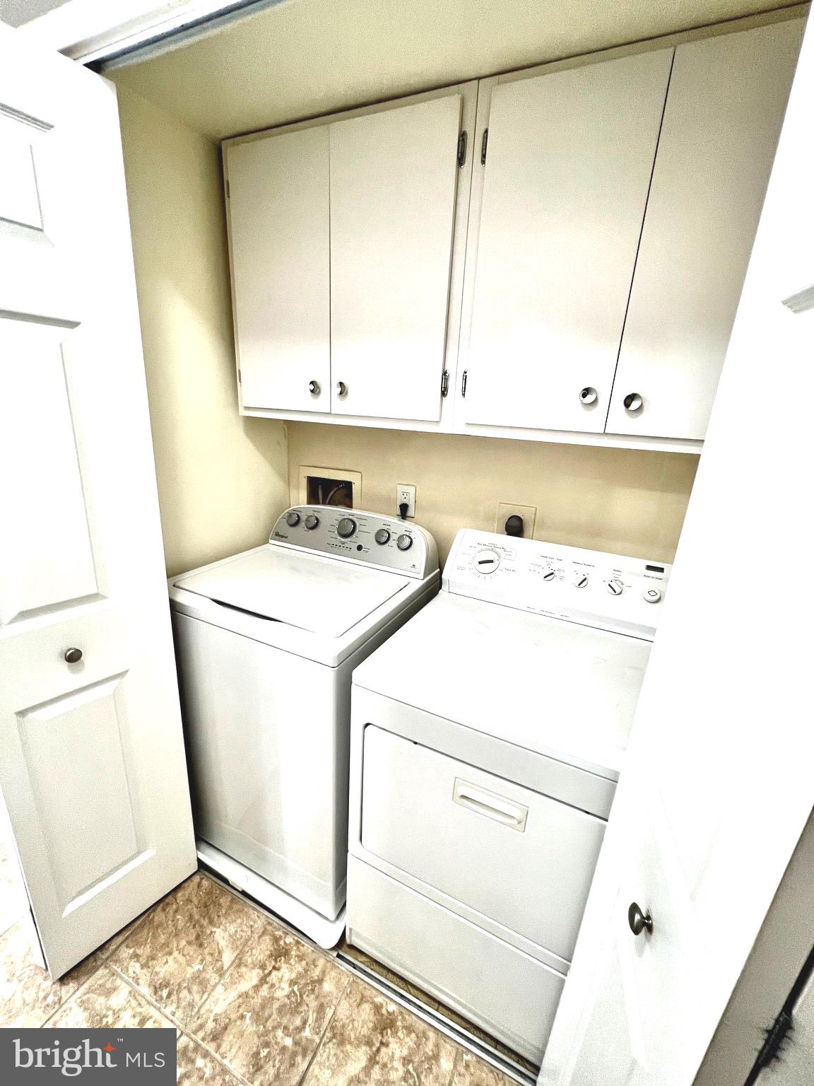 5501 Seminary Road, Unit 913S Falls Church, VA 22041 - Photo 17 of 28 a utility room with dryer and washer