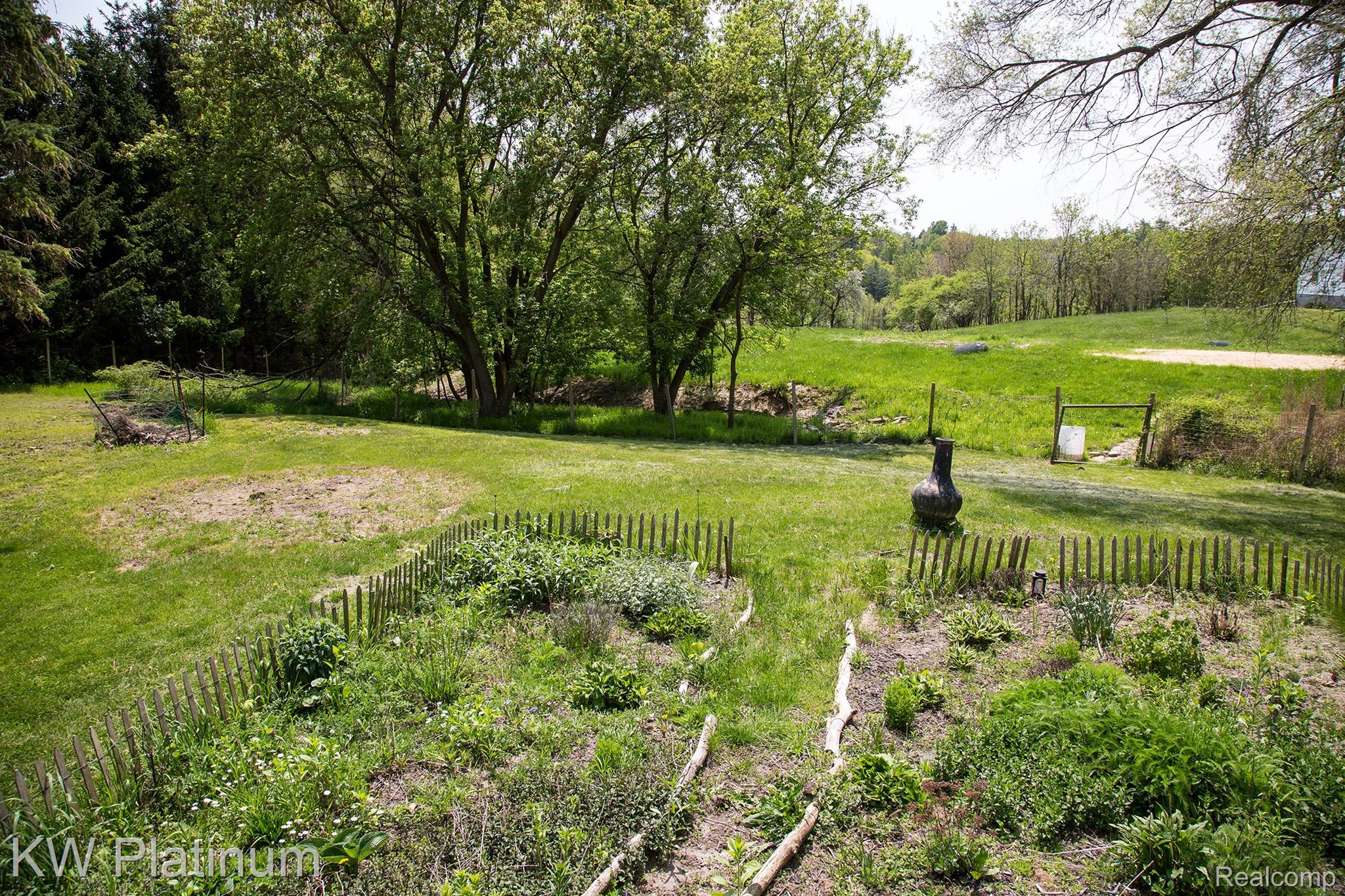 3057 Vincent Road North Street, MI 48049 - Photo 26 of 31 Gallery Image 26