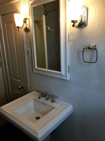 $275,000 | 8 Clearview Avenue, Chattanooga, TN 37411