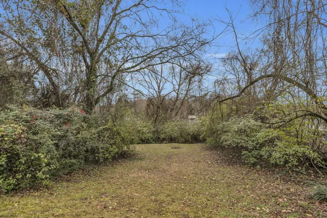 $275,000 | 8 Clearview Avenue, Chattanooga, TN 37411