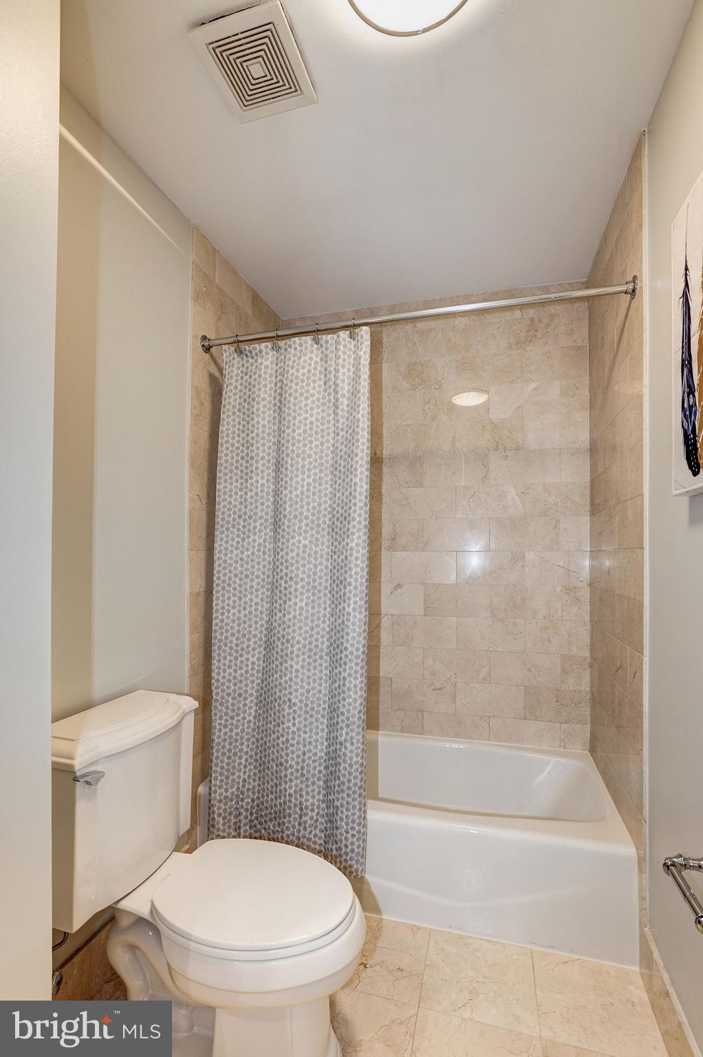 2425 L Street Northwest, Unit 422 Washington, DC 20037 - Photo 31 of 43