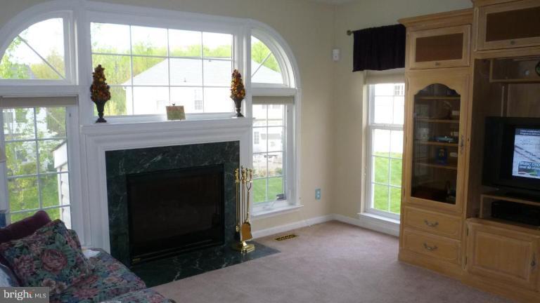 8120 Alan Tree Road Rosedale, MD 21237 - Photo 10 of 30 Family Room