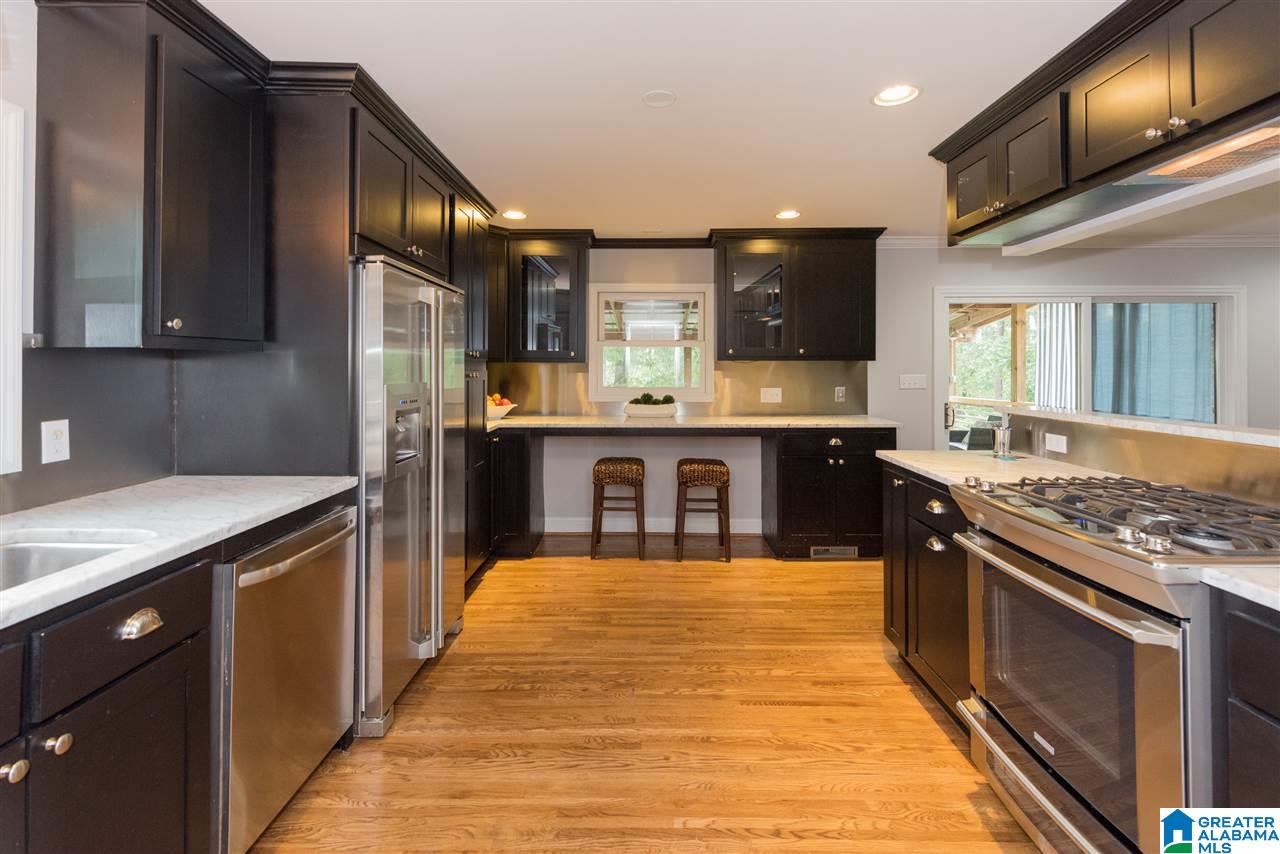 1525 Wellington View Road Birmingham, AL 35209 - Photo 15 of 50