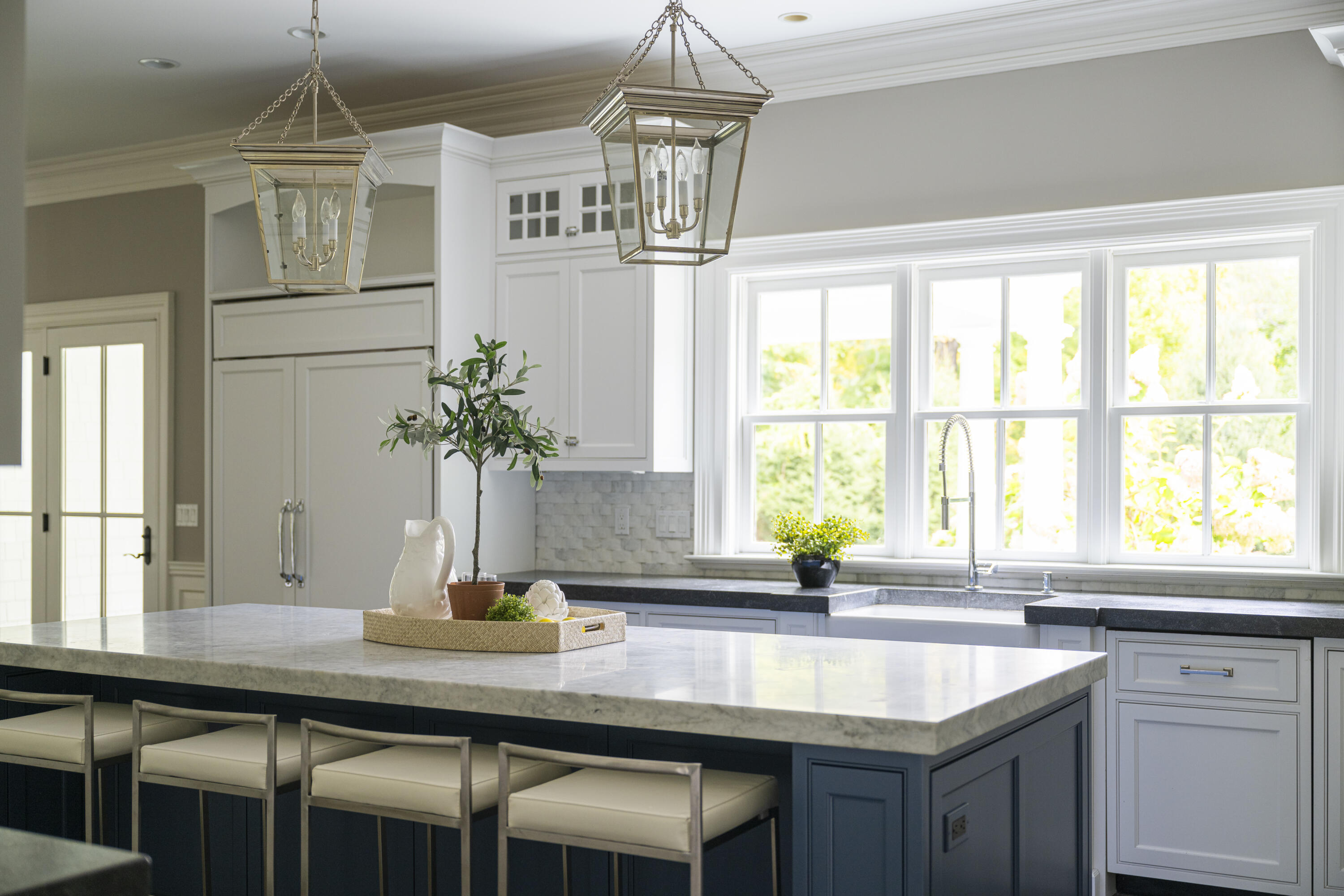 375 West Road New Canaan, CT 06840 - Photo 8 of 26 a kitchen with a table and chairs in it