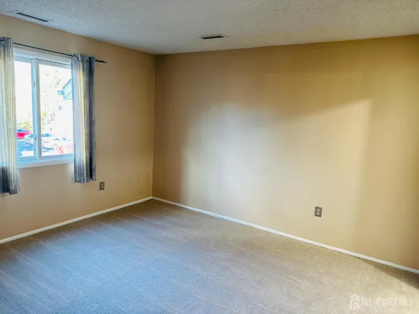 $2,350 | 1006 Aspen Drive, Plainsboro, NJ 08536