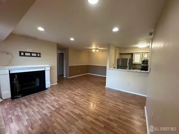 $2,350 | 1006 Aspen Drive, Plainsboro, NJ 08536