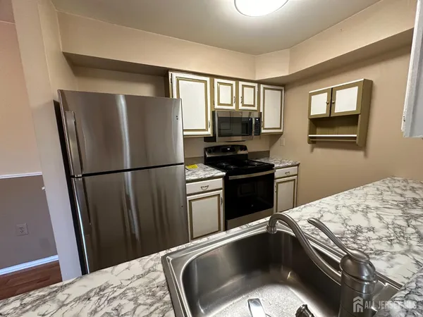 $2,350 | 1006 Aspen Drive, Plainsboro, NJ 08536