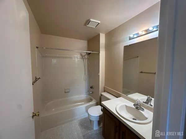 $2,350 | 1006 Aspen Drive, Plainsboro, NJ 08536