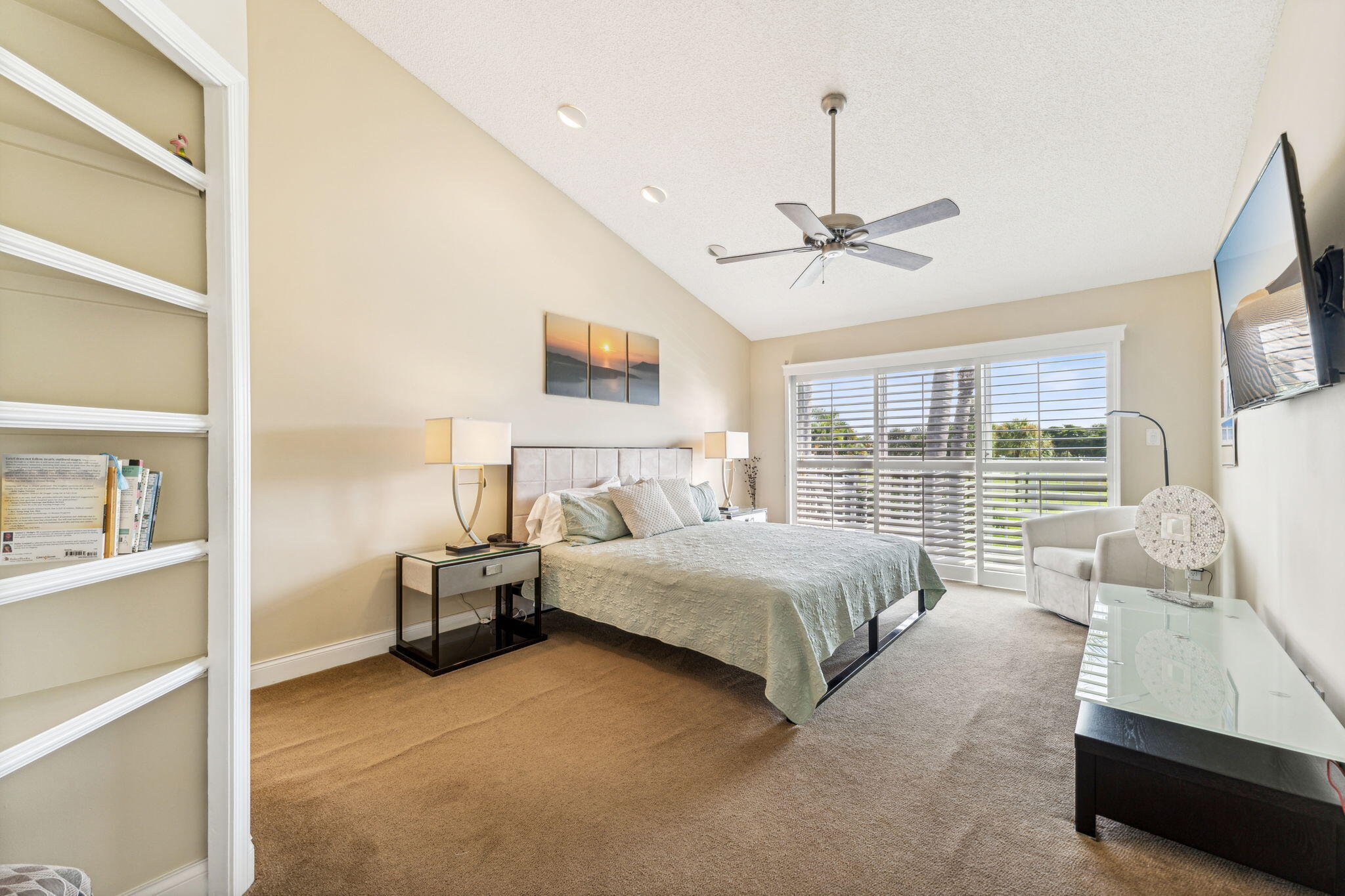 17094 Boca Club Boulevard, Unit 1 Boca Raton, FL 33487 - Photo 16 of 38 Primary Bedroom