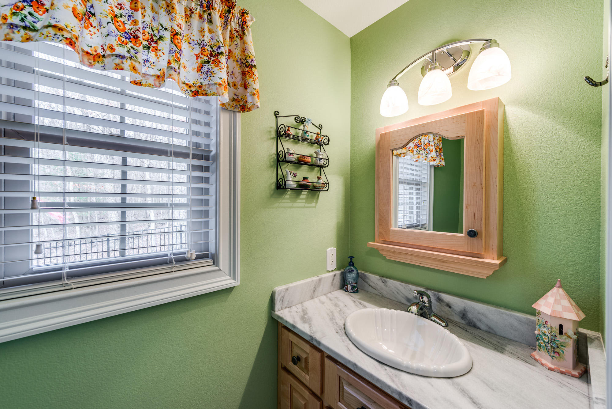 125 Norcross Road Fairfield Glade, TN 38558 - Photo 29 of 39 Bathroom-1-2