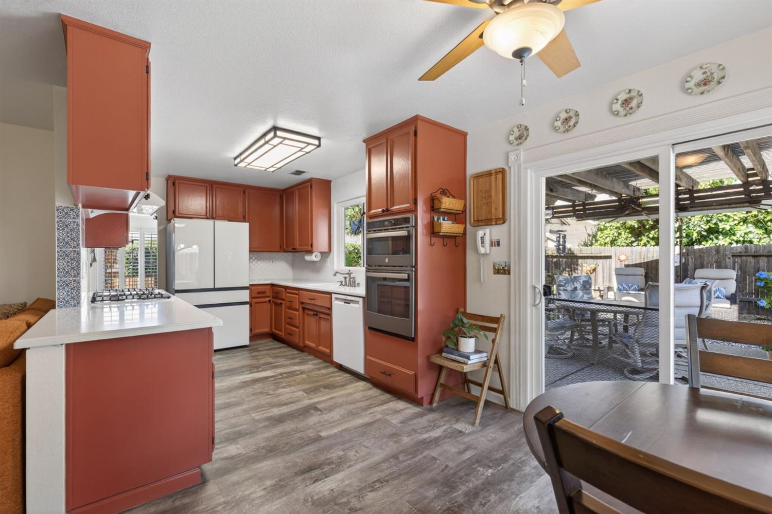 611 Copper Way Roseville, CA 95678 - Photo 12 of 48