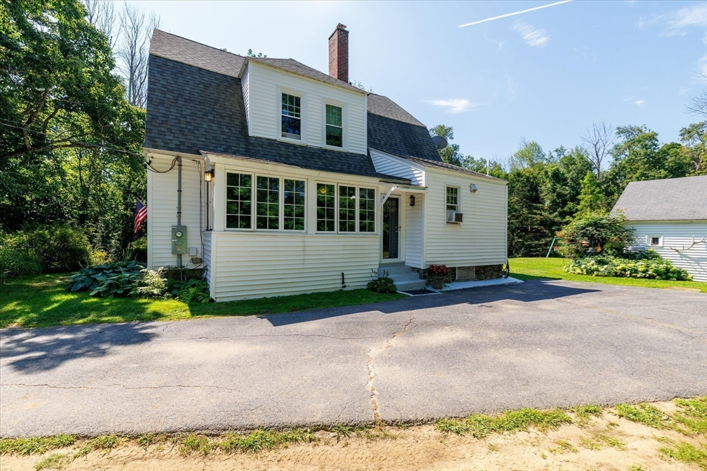 260 Worcester Road Princeton, MA 01541 - Photo 4 of 42 Gallery Image 4