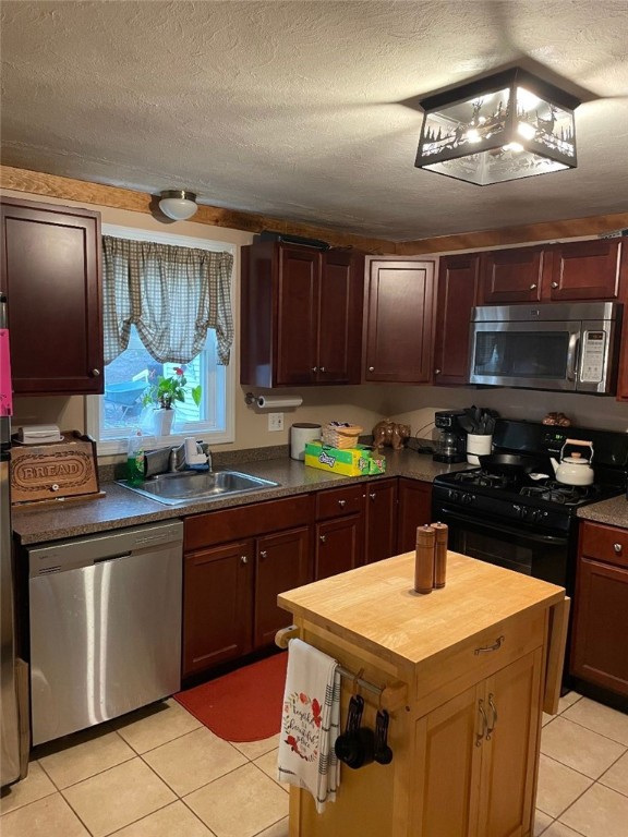 131 Arnold Road Coventry, RI 02816 - Photo 11 of 22