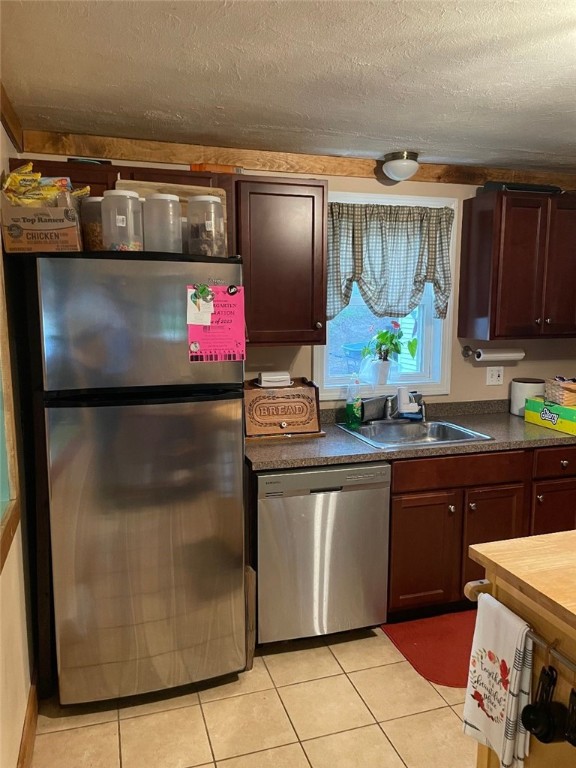 131 Arnold Road Coventry, RI 02816 - Photo 12 of 22