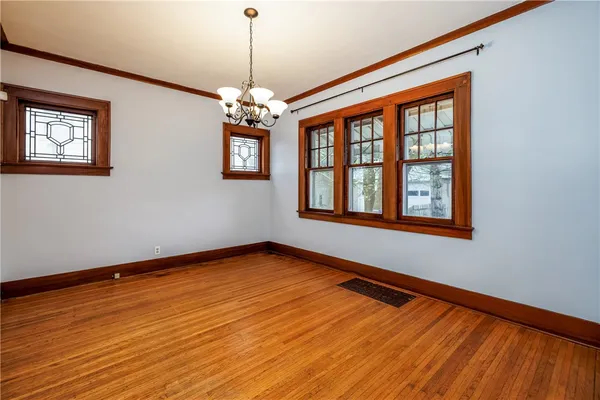 $150,000 | 85 Culver Parkway, Irondequoit, NY 14609