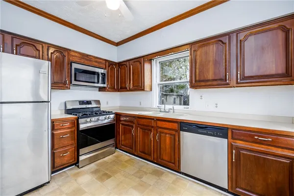 $150,000 | 85 Culver Parkway, Irondequoit, NY 14609