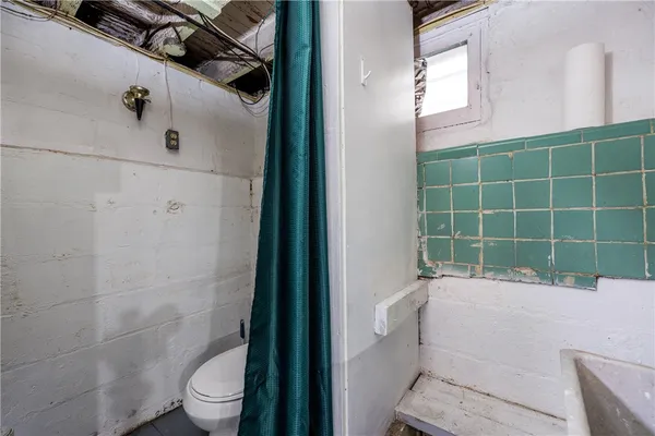 $150,000 | 85 Culver Parkway, Irondequoit, NY 14609