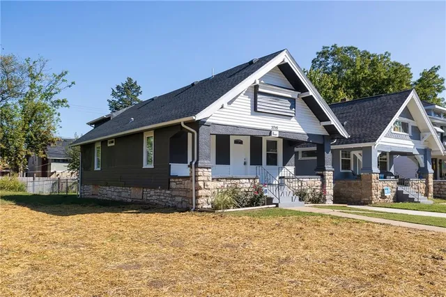 $204,900 | 3715 College Avenue, Kansas City, MO 64128