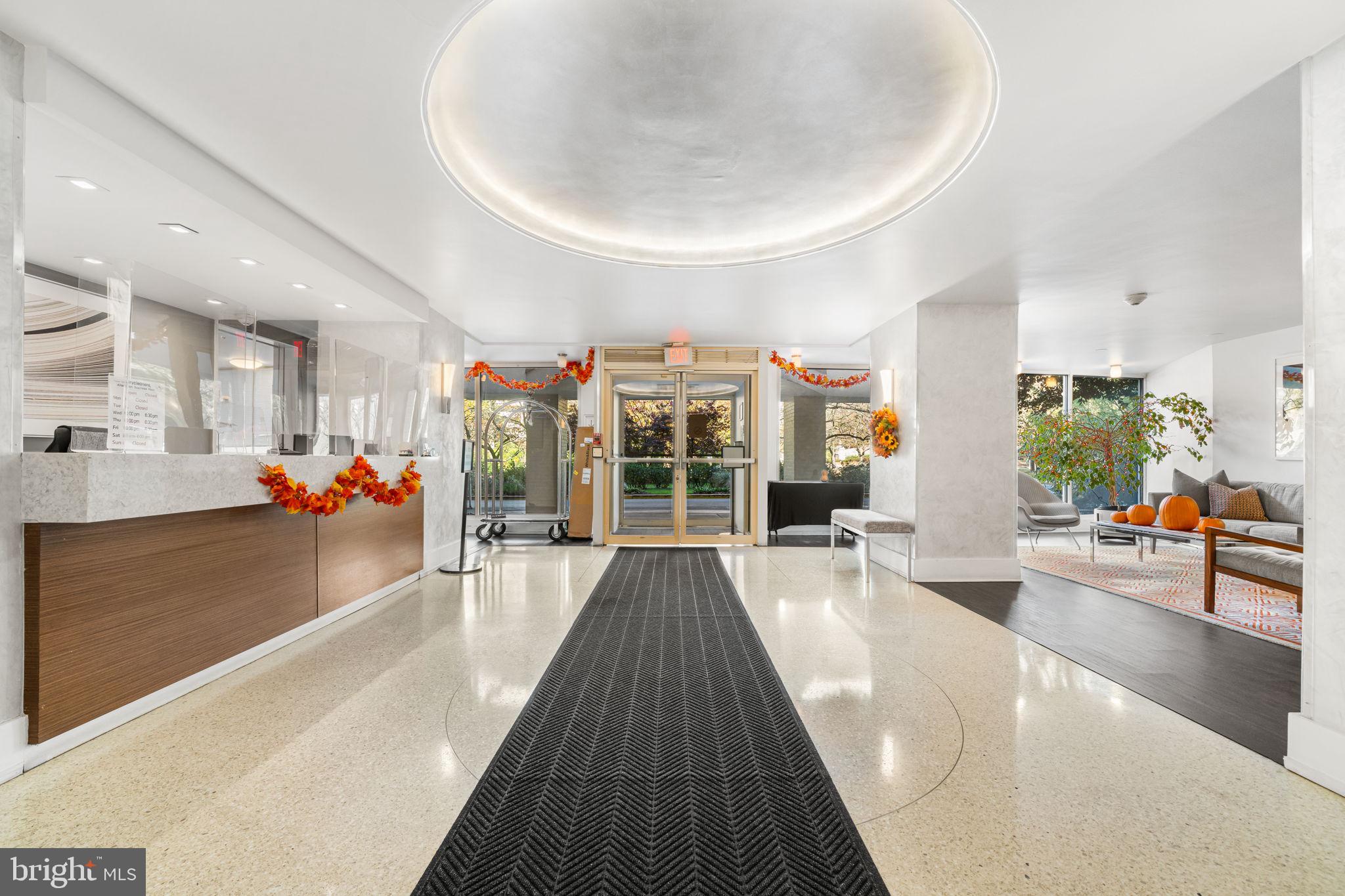 4000 Tunlaw Road Northwest, Unit 811 Washington, DC 20007 - Photo 30 of 33 24 hour concierge