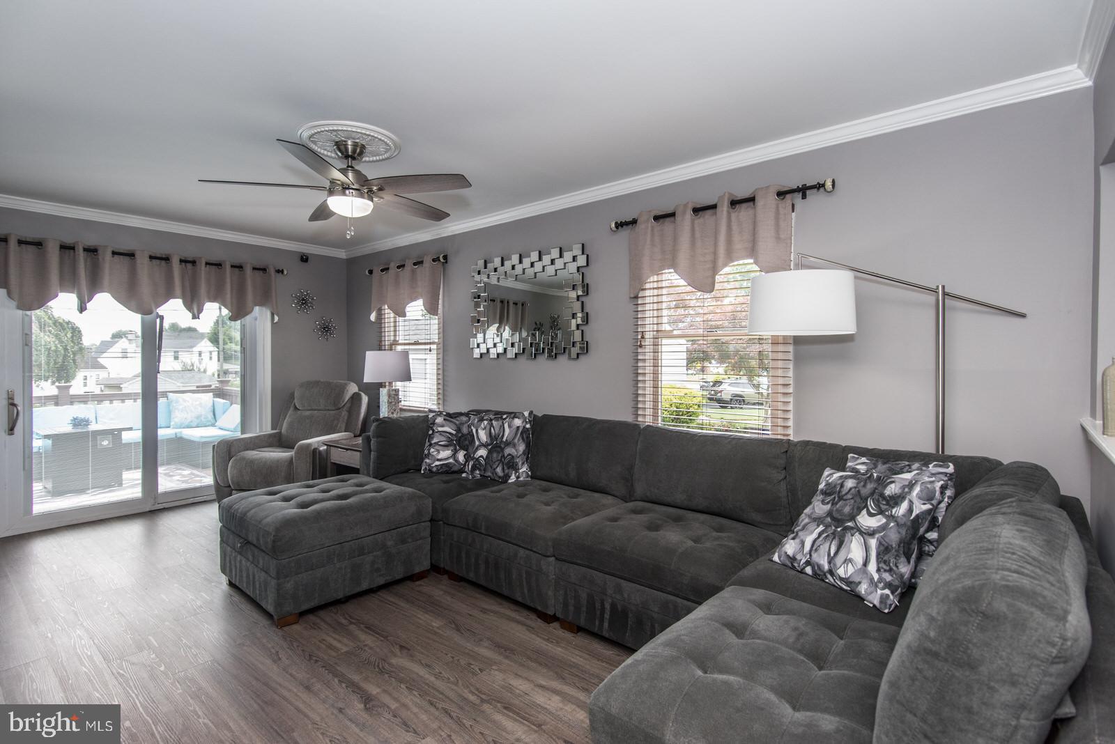 518 Stewart Road Hatboro, PA 19040 - Photo 23 of 103 Family Room