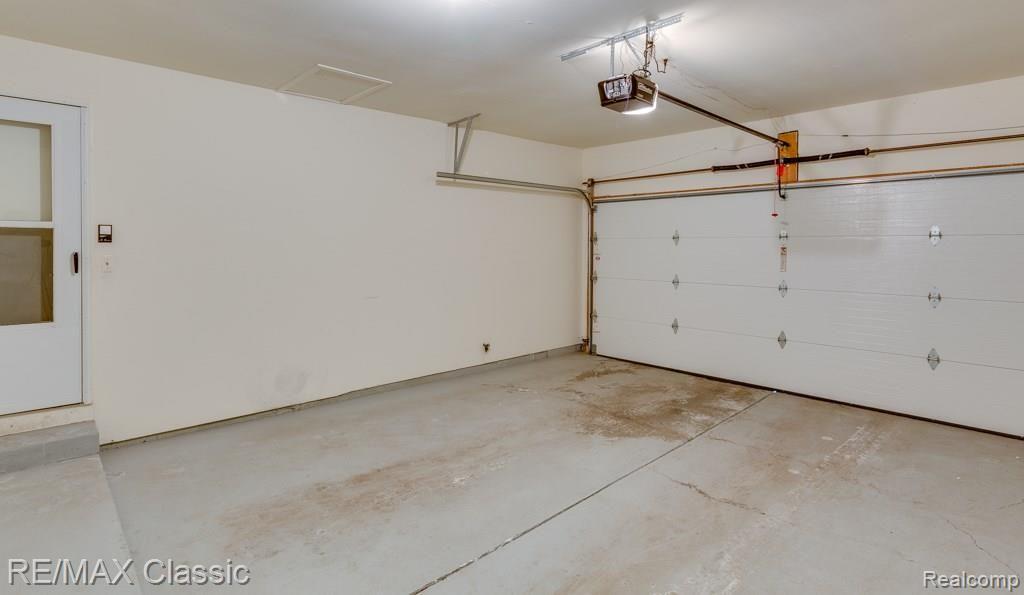 689 Charing Court, Unit 175 Rochester, MI 48307 - Photo 22 of 23 TP-20150214-0271-ENF.jpg