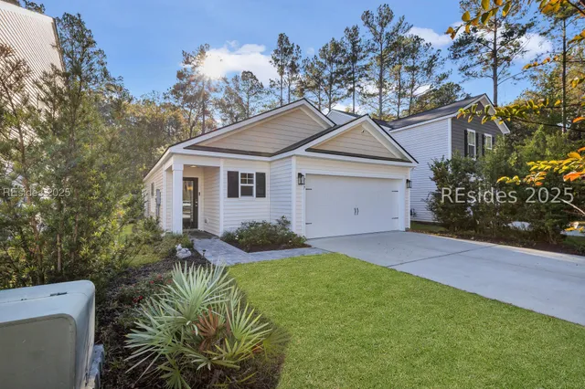 $389,900 | 207 Mascot Court, Okatie, SC 29909