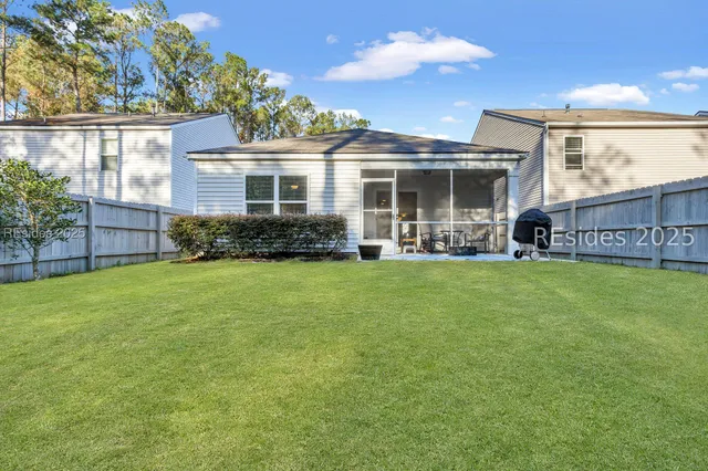 $389,900 | 207 Mascot Court, Okatie, SC 29909