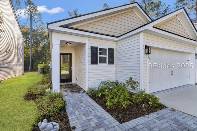 $389,900 | 207 Mascot Court, Okatie, SC 29909