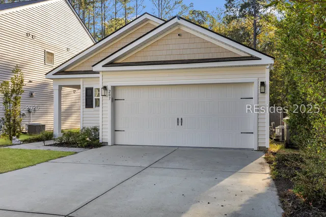 $389,900 | 207 Mascot Court, Okatie, SC 29909