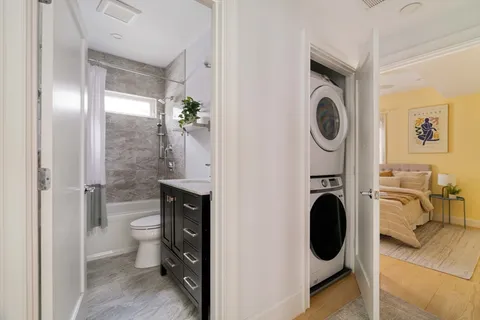 $1,150,000 | 6 Hamilton Road, Unit 6, Somerville, MA 02144