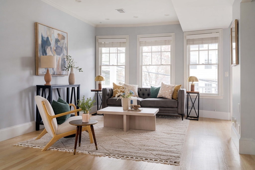 6 Hamilton Road, Unit 6 Somerville, MA 02144 - Photo 4 of 28