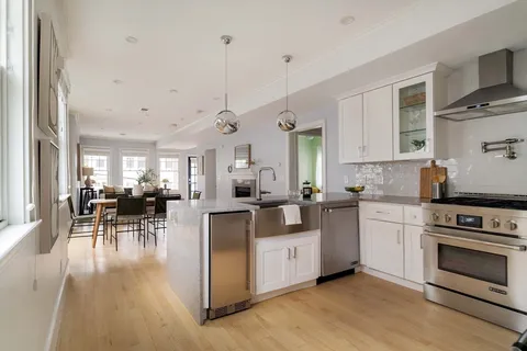 $1,150,000 | 6 Hamilton Road, Unit 6, Somerville, MA 02144