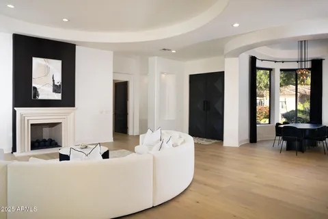 $2,290,000 | 12999 East Corrine Drive, Scottsdale, AZ 85259