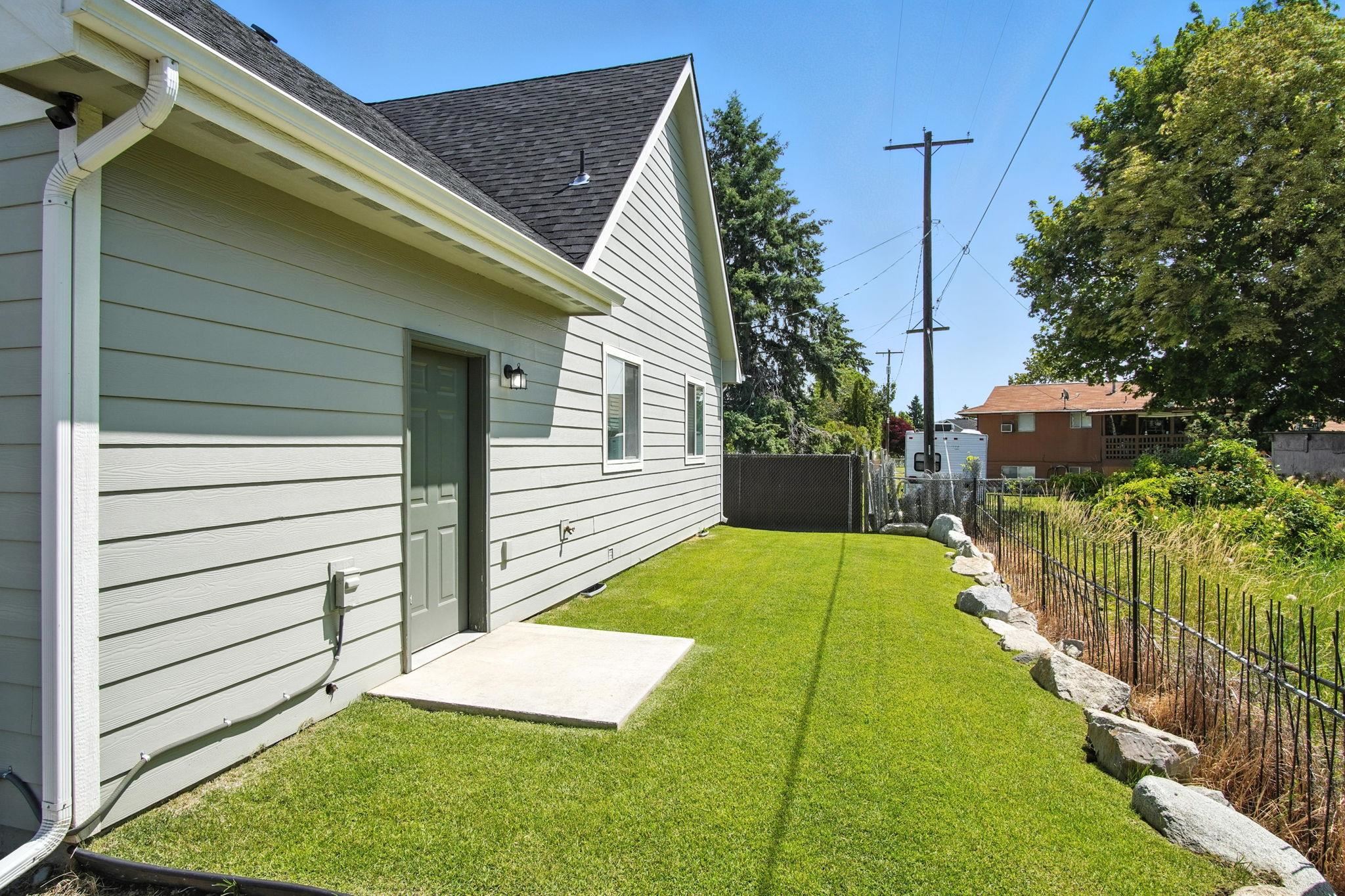 1008 North Vercler Road Spokane Valley, WA 99216 - Photo 3 of 22 Gallery Image 3