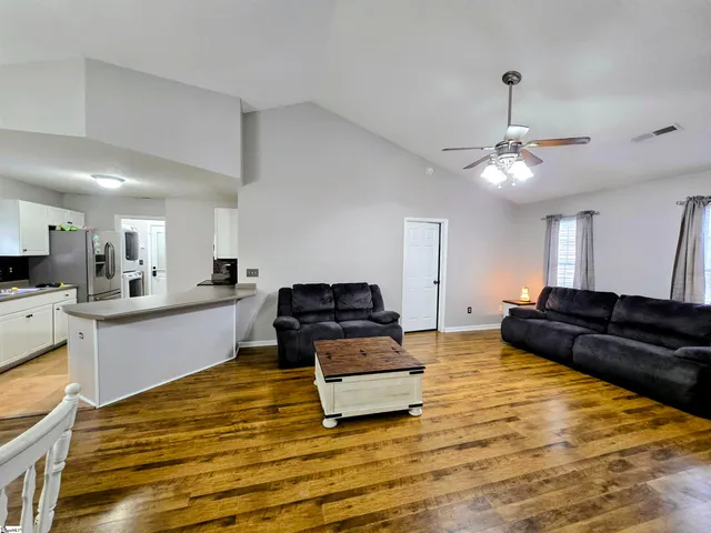 $319,500 | 137 Hillside Circle, Easley, SC 29640